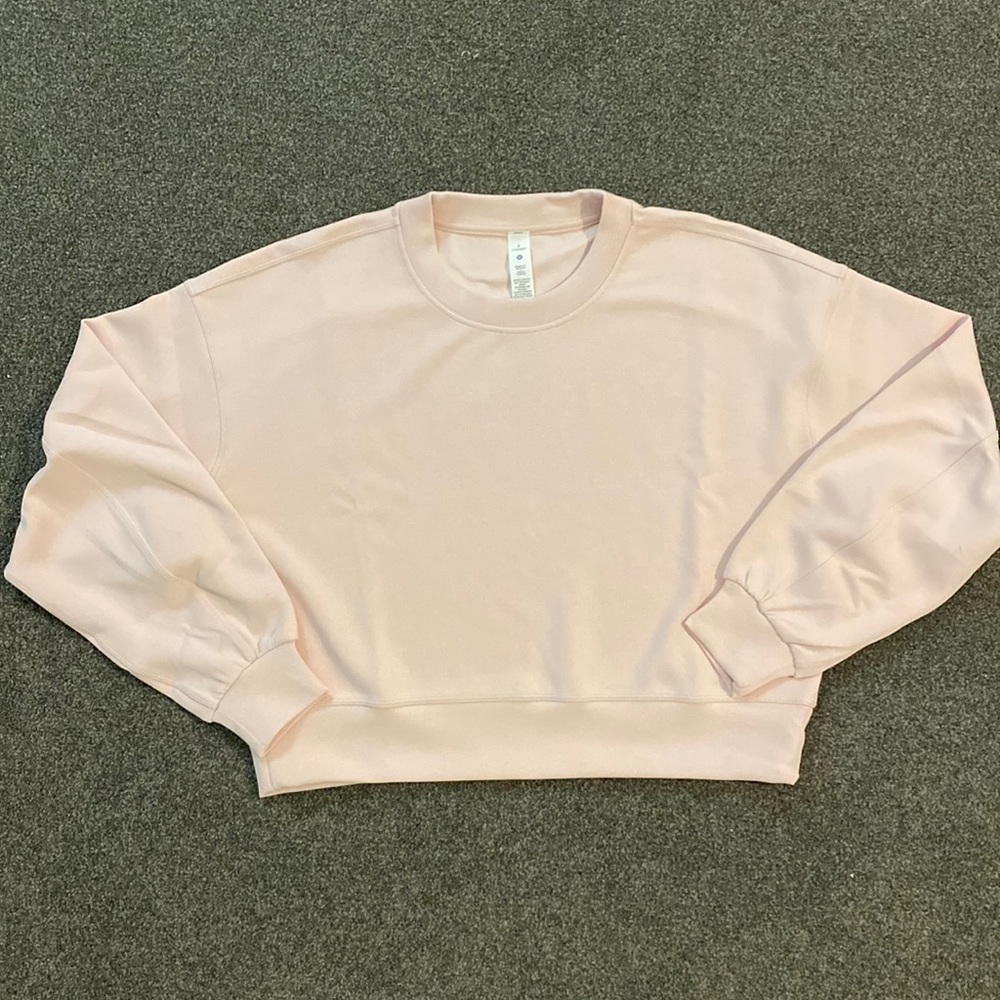 ❤️ Lululemon Perfectly Oversized Cropped Crew *Softstreme Pink Mist Size 6 NWT